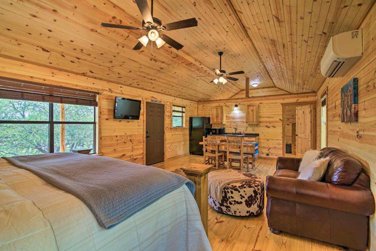 פרדריקסברג Rustic-Chic Country Cabin - 10 Mi To Main Street! מראה חיצוני תמונה